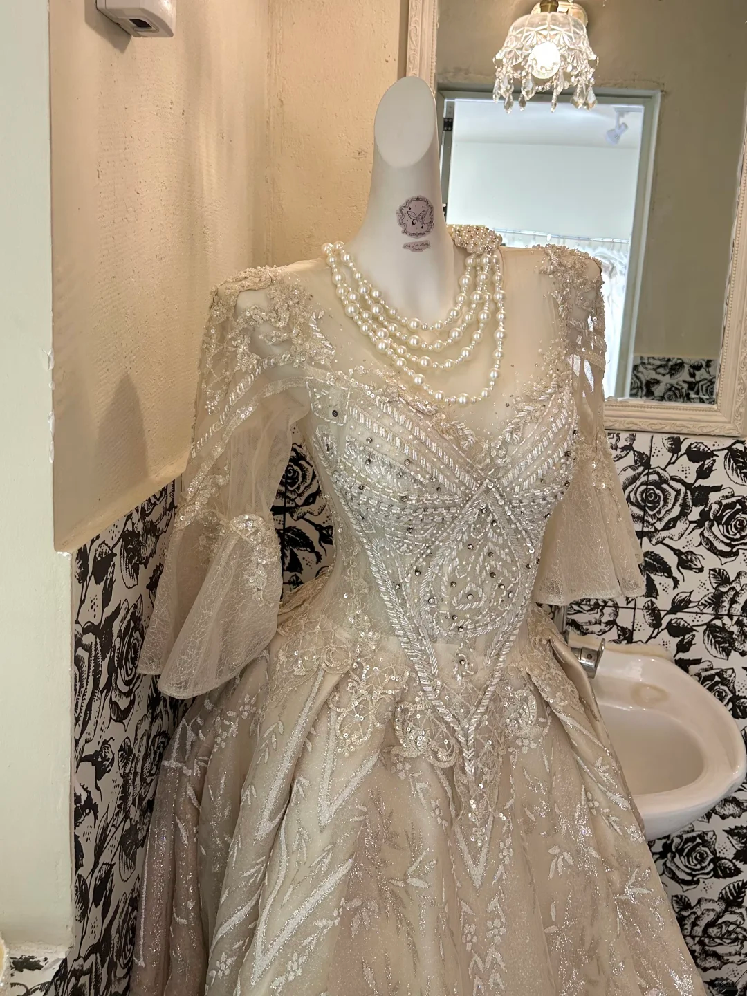 Light Apricot Vintage Elegant Waist-Cinched Figure-Flattering Full Flared Skirt Long Romantic Dress, Wedding Gown gh7749