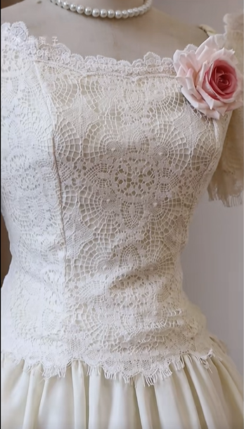 Ivory Square Neck Tea Length Bridal Gown Lace Flutter Sleeve Vintage A-Line Wedding Dress with 3D Flower gh9458