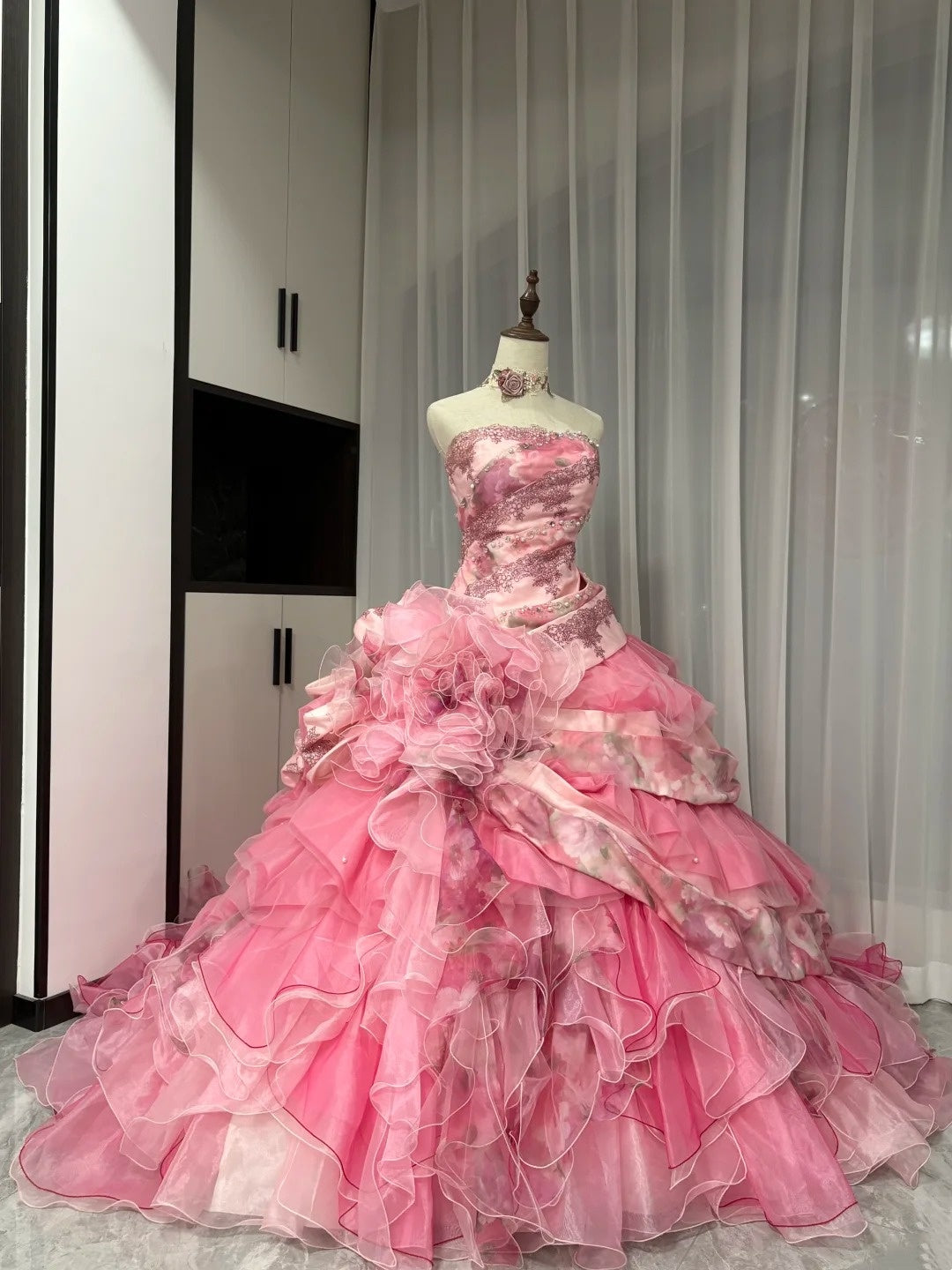 Rosa Blumen Perlen Langes Tüll Ballkleid 16. Geburtstagskleid Quinceanera Kleid gh4736