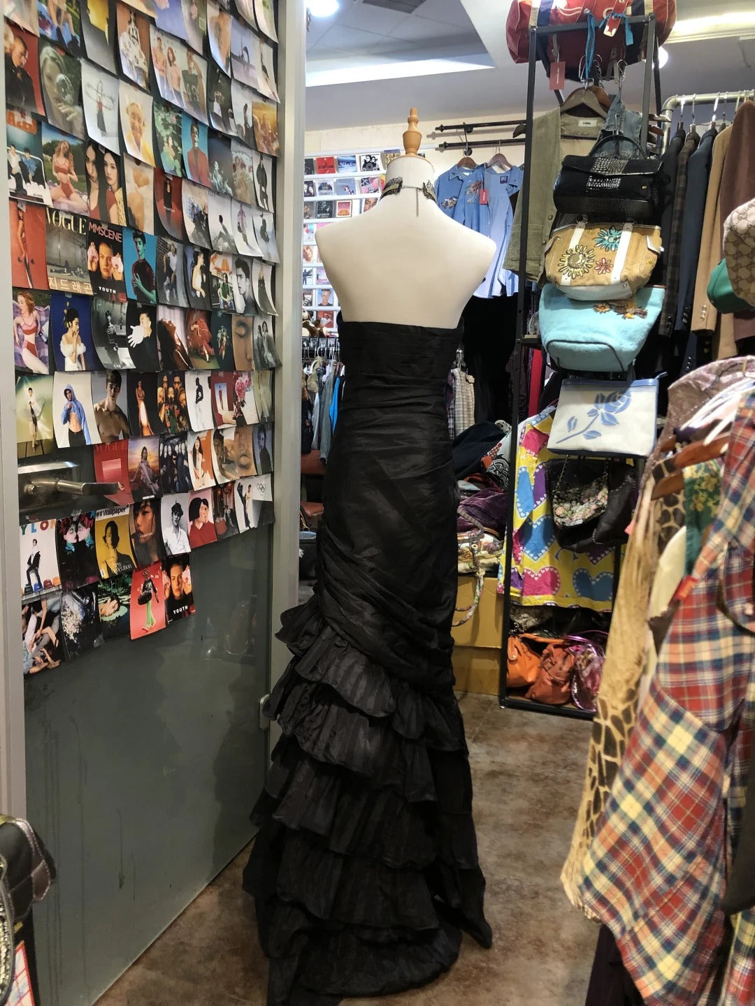 Robe de soirée longue plissée en satin, élégante et vintage, noire, à bretelles, pour bal de promo, anniversaire, remise de diplôme, gh4153