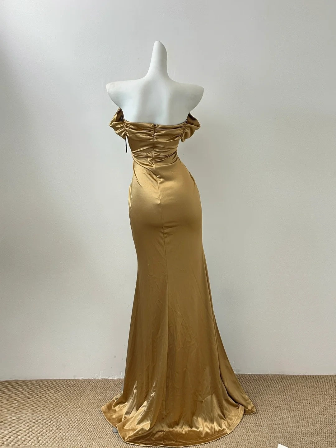 Gold Metallic/Hell Champagner/Weiß Modisches Langes Satin Ballkleid Abendkleid Partykleid gh4840