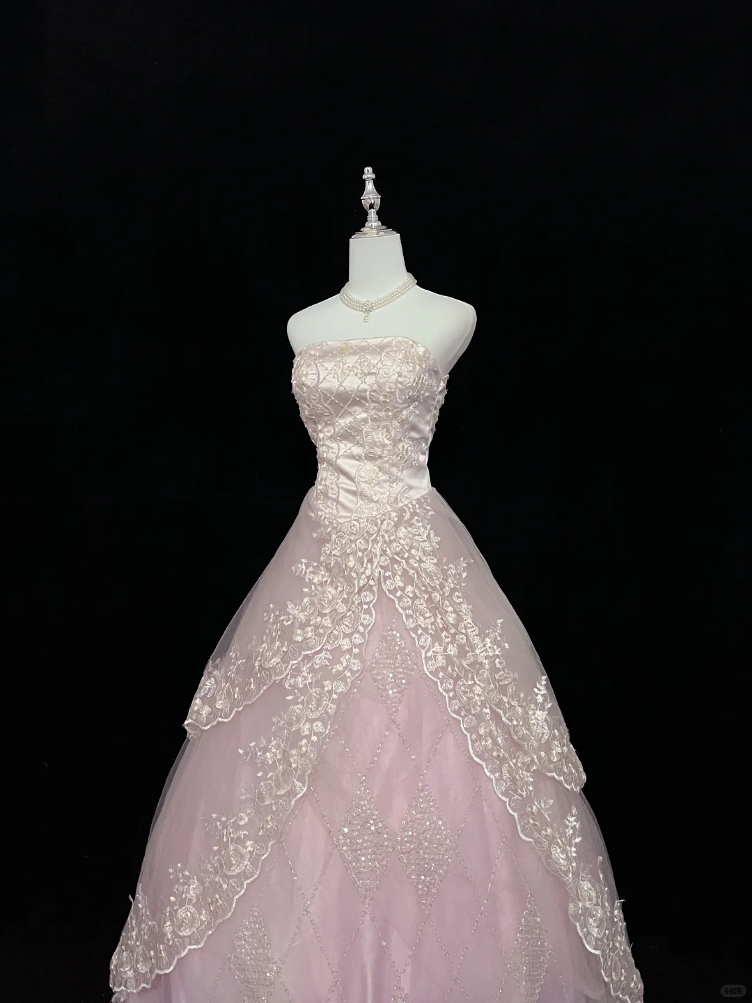 Blush Pink Gradient Strapless Cinched Waist Voluminous Lace Skirt Long Romantic Dress, Wedding Gown gh8027