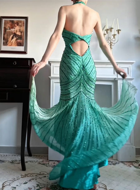 Teal Green Vintage Halter V‑Neck Prom Gown, Full‑Body Radiant Hand‑Beaded Sequin Details, Fitted Waist Bodycon Mermaid Long Skirt, Small Train, Evening Prom Dress gh8805