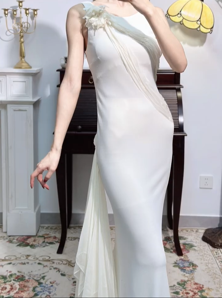 Off‑White Vintage Halter Sleeveless 3D‑Flower Diagonal‑Draped‑Sash Asymmetrical‑Train Mermaid Evening Prom Gown gh8802