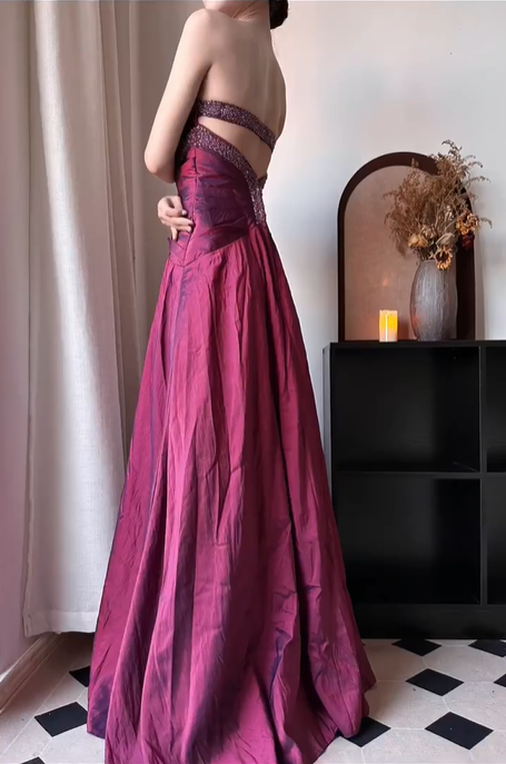 Magenta‑Purple Ombre Vintage Strapless Prom Gown, All‑Over Hand‑Beaded Rhinestone Bodice, Triangular Beaded Waist Inset, Ruched Taffeta A‑Line Floor‑Length Skirt, Iridescent Shimmer Fabric, Evening Gala Dress gh8826