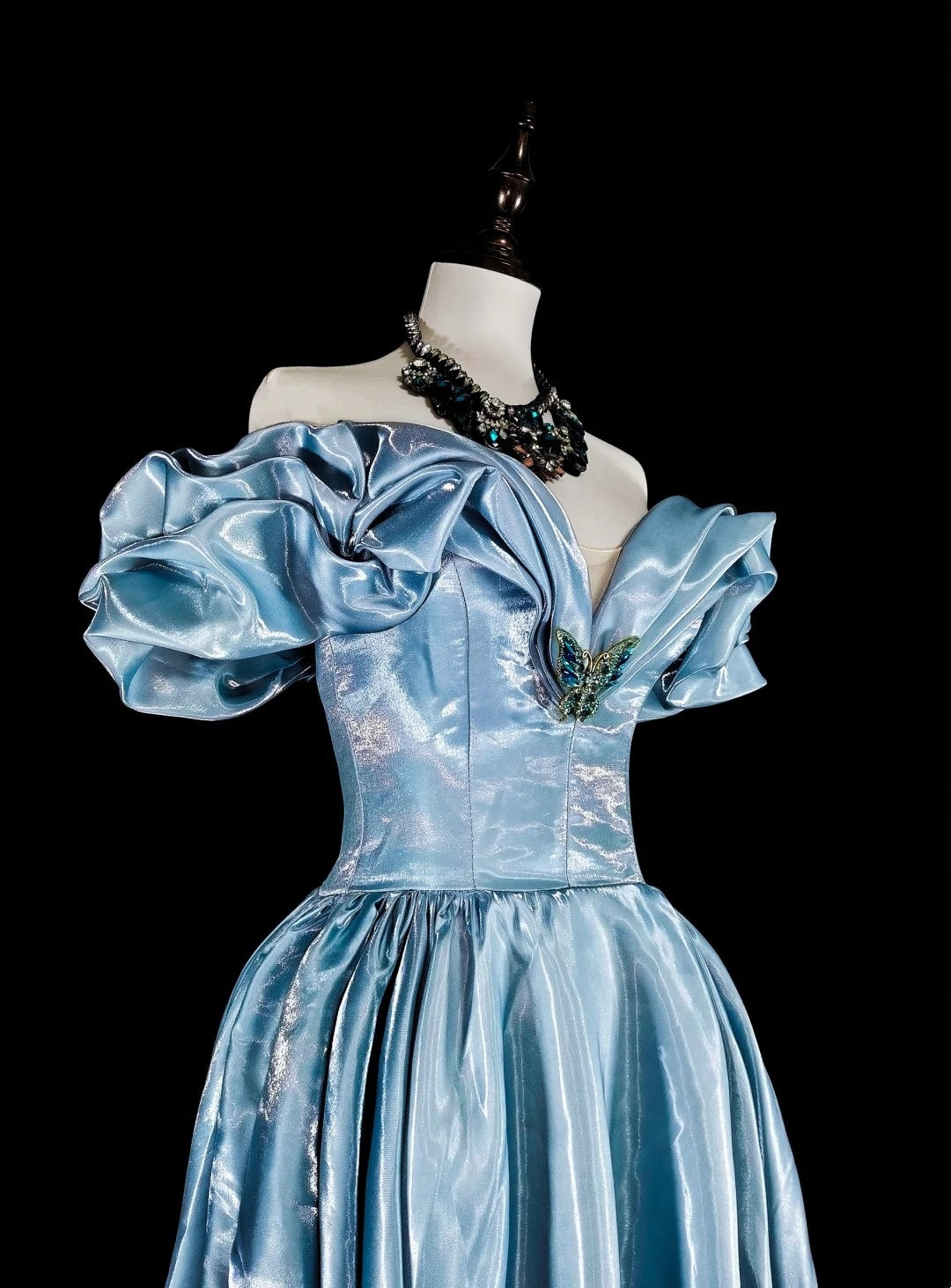 girlhomeshops - Elegantes langes, formelles Ballkleid aus Satin in Blau gh6136