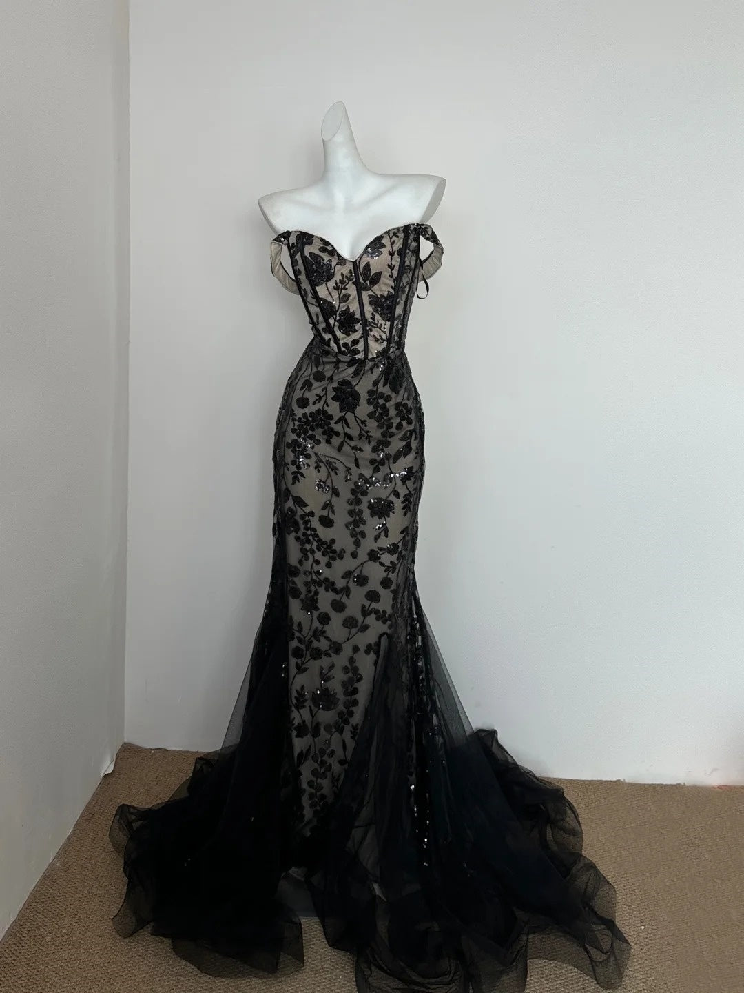 Schwarzes, florales, modisches, langes Tüll-Ballkleid, Abendkleid, Partykleid, gh4834