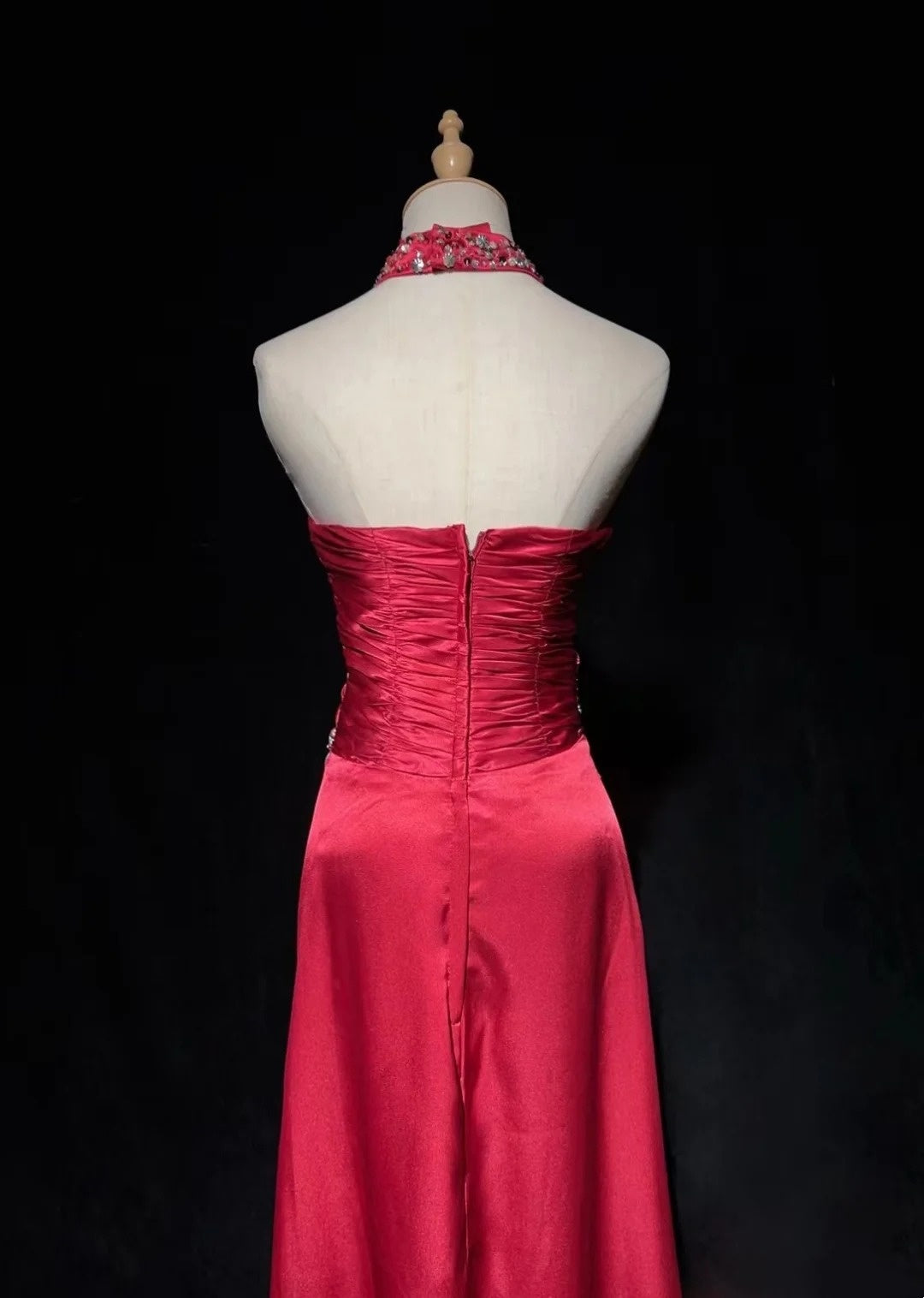 girlhomeshops-Pinkes, zartes, perlenbesetztes, langes Satin-Abendkleid gh6241