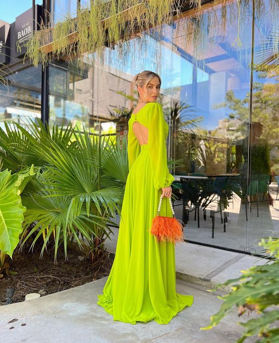 Robe de soirée longue en mousseline de soie fluide et élégante de forme trapèze jaune et verte gh3094