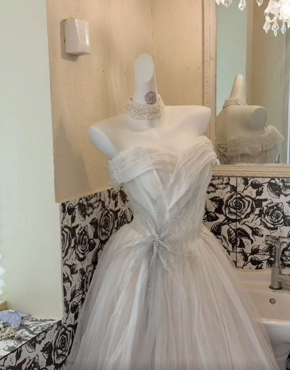 Light Gray Strapless Cinched Waist Voluminous Skirt Long Romantic Dress, Wedding Gown gh7826
