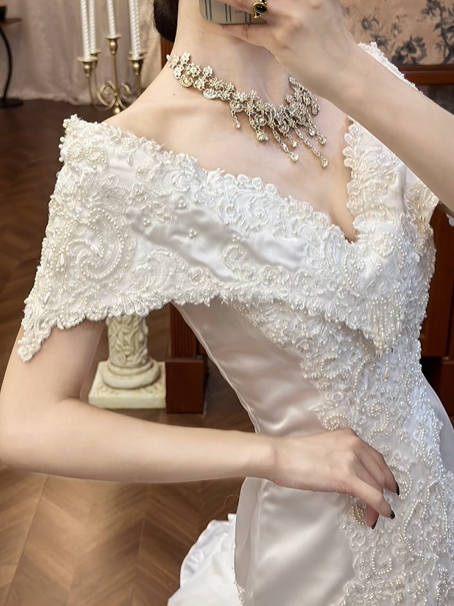 White Vintage Satin Mermaid Wedding Prom Dress, Off‑the‑Shoulder V‑Neck Lace Collar, Embroidered Lace Appliqués, Tulle Mermaid Long Train gh8693