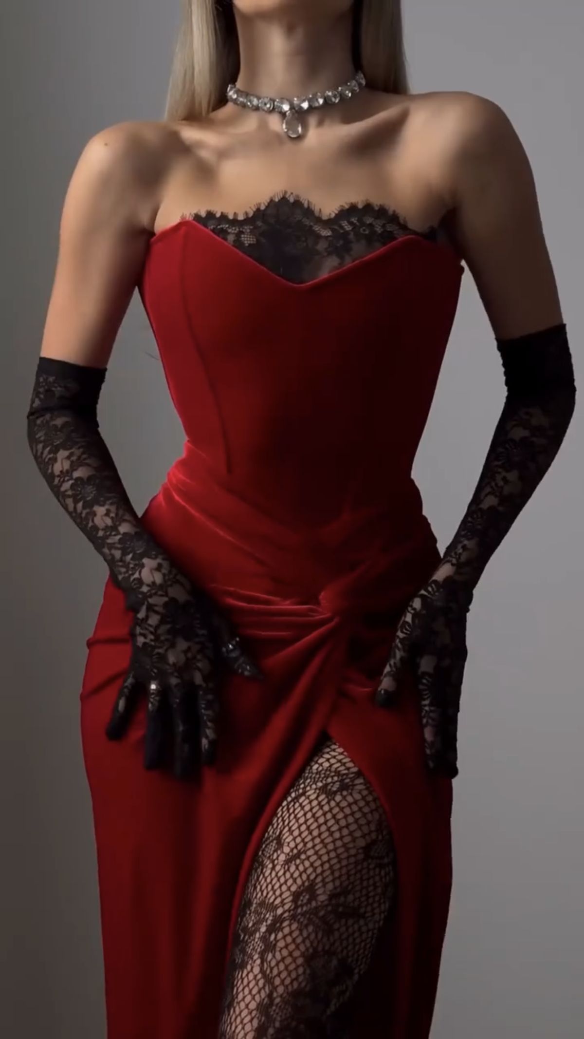 girlhomeshops-Sexy rotes Spitzenkleid mit Schlitz gh6225
