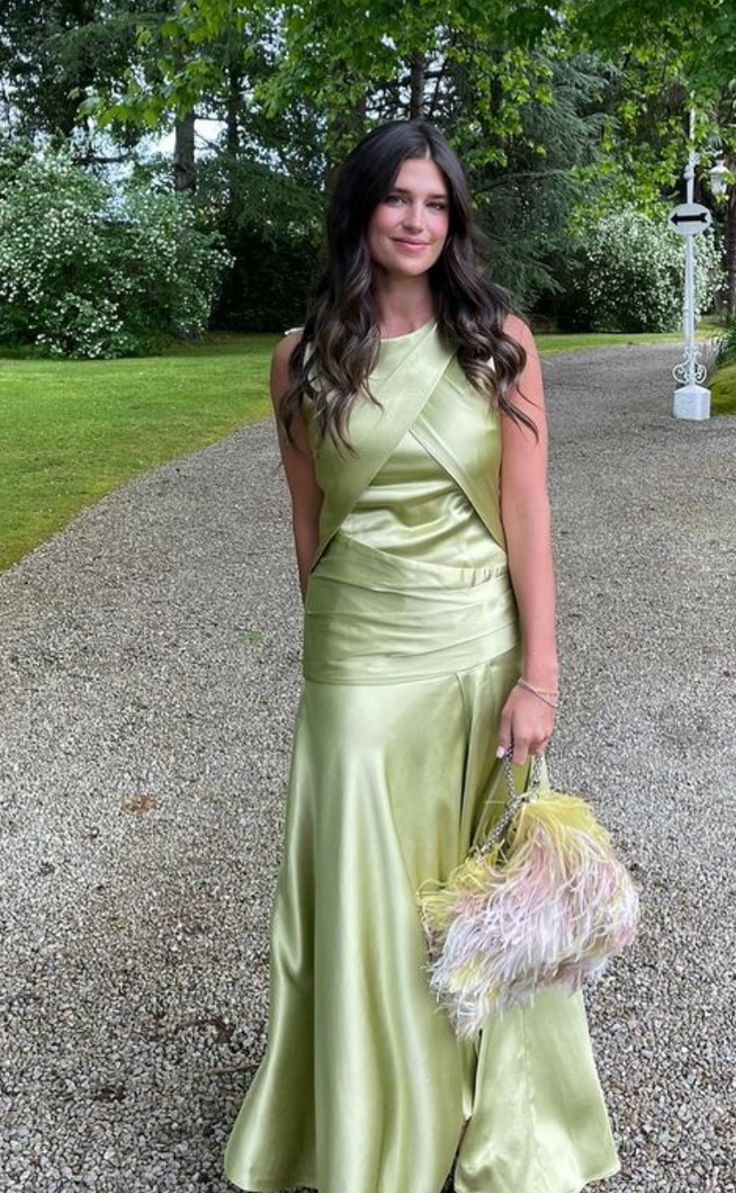 Grünes, modisches, elegantes, langes Satin-Ballkleid, Abendkleid, Hochzeitsgast, Partykleid, Abschlusskleid, Brautjungfernkleid gh4070
