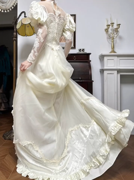 Ivory Vintage Leg‑of‑Mutton Sleeve Satin Tulle Lace‑Ruffle Long Train Wedding Dress gh8766