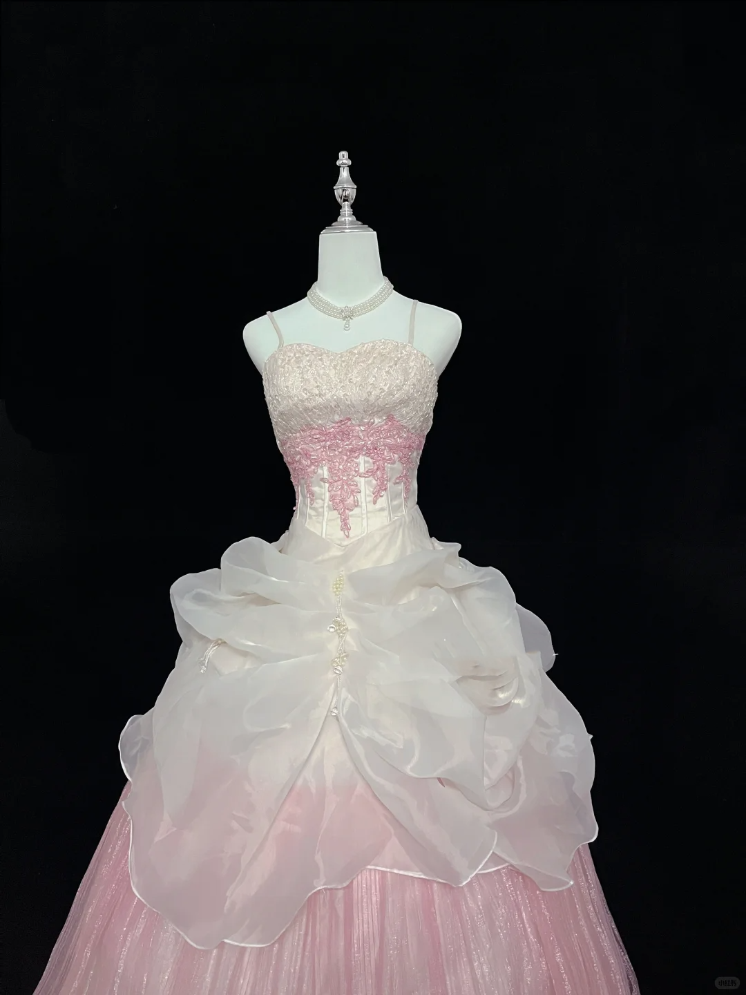 Off White Spaghetti Straps, Cinched Waist, Embroidered Vintage Elegant Gown with Blush Pink Voluminous Skirt, Romantic Dress, Wedding Gown gh8055
