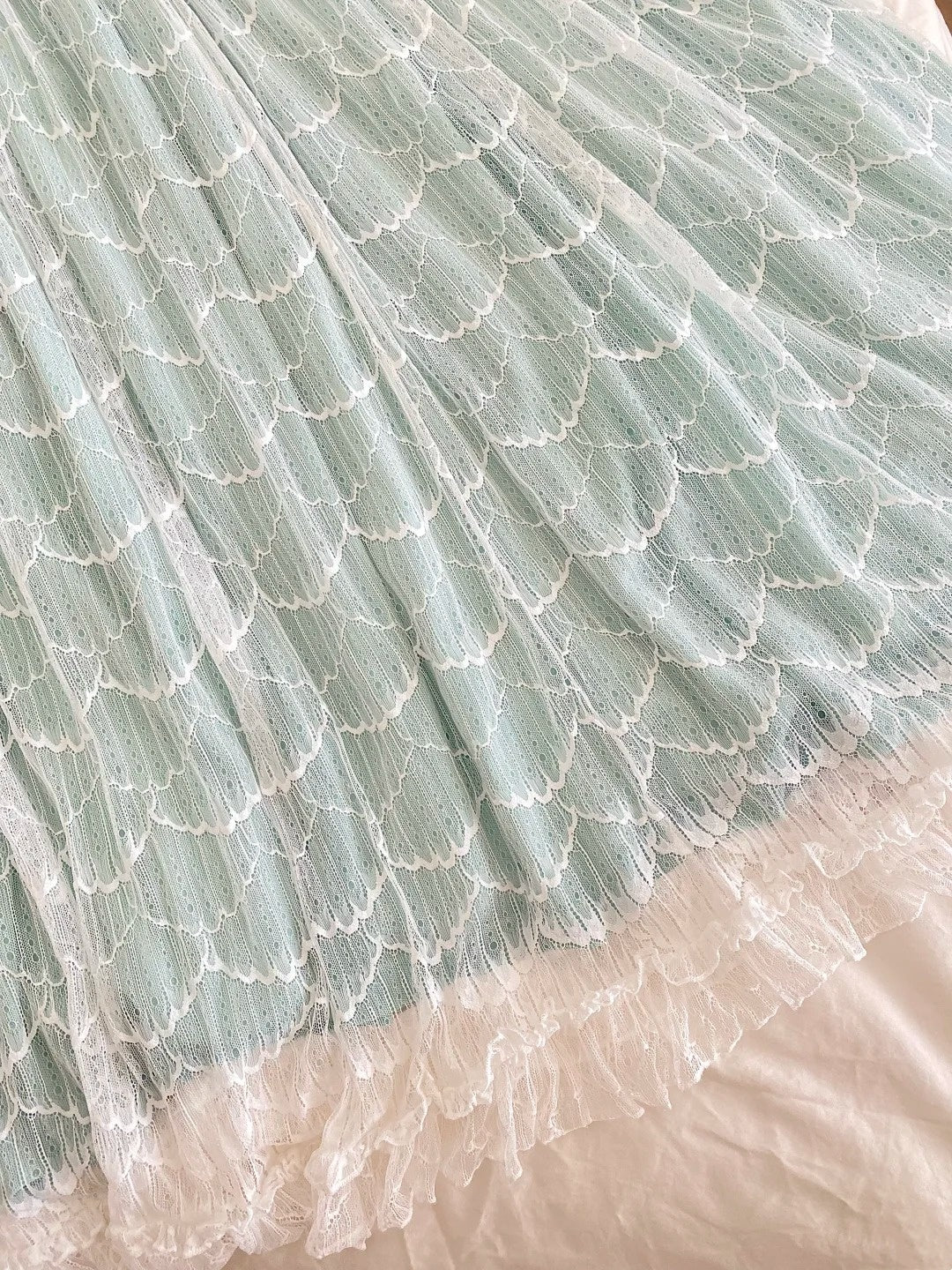 Robe longue en dentelle vert menthe, col carré, manches courtes, style rétro rococo, idéale pour un tea party ou une soirée de luxe (gh6738)