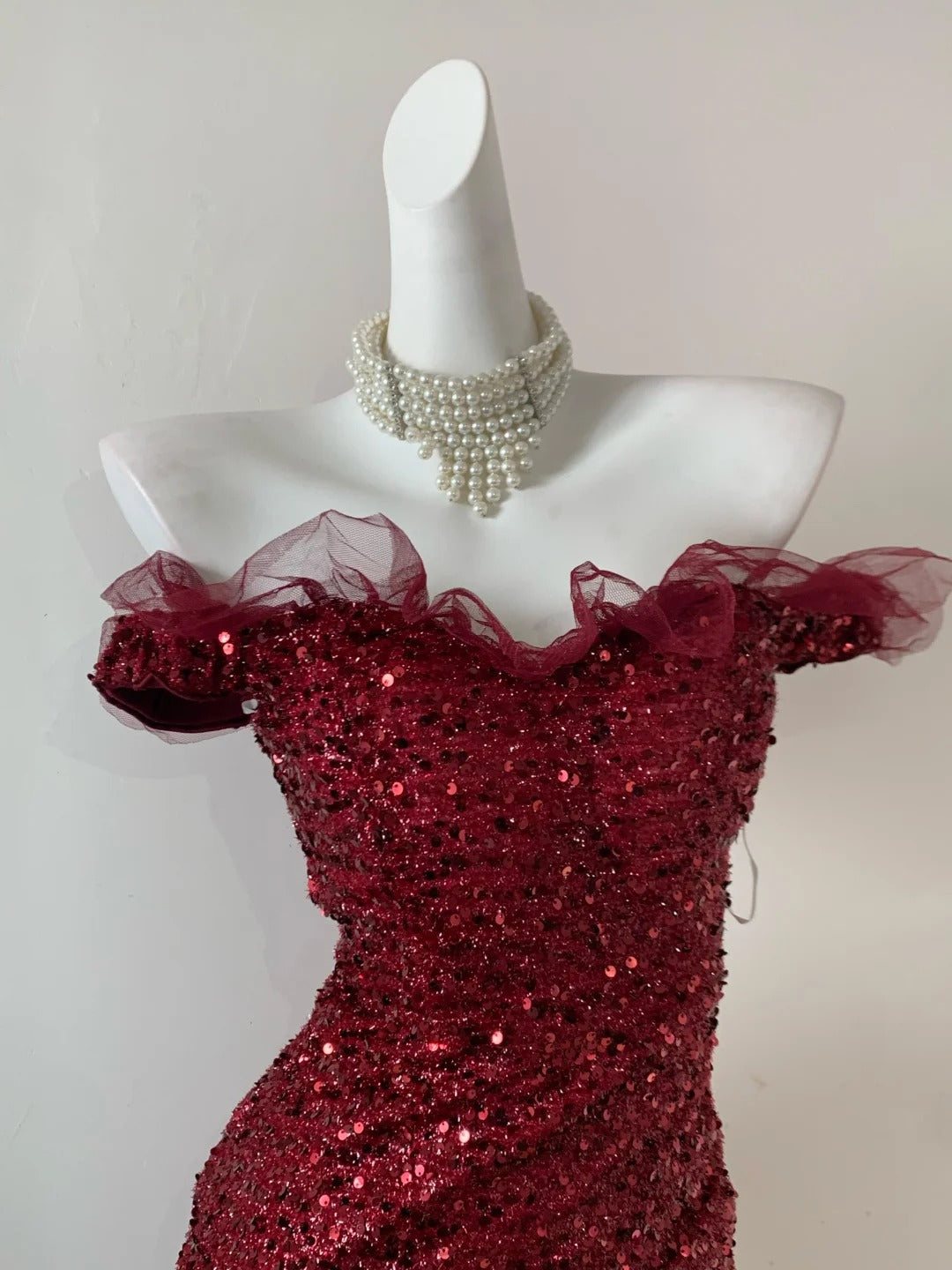 Burgundy gorgeous shiny Fashion Elegant Long Sequined Tulle Neckline Floor Length Train Sexy Ball Gown Evening Dress Prom Dress gh3730