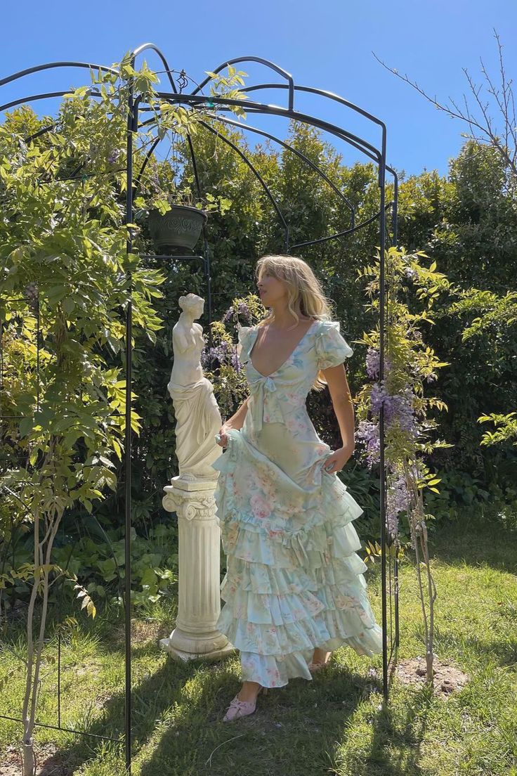 Robe de soirée longue à volants, sexy et élégante, à fleurs bleues, col en V, robe de soirée de jardin gh3045