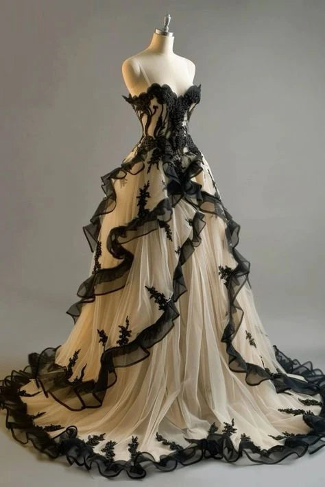 girlhomeshops-Schwarz-Weißes langes Tüll-Hochzeitskleid gh6298