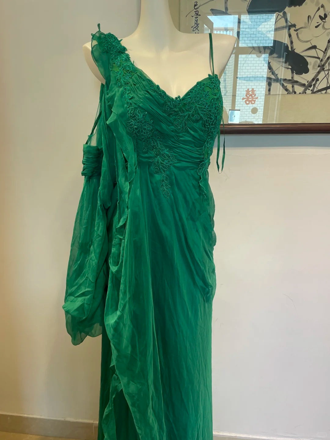 Robe de soirée longue en mousseline de soie à appliques vertes gh4942