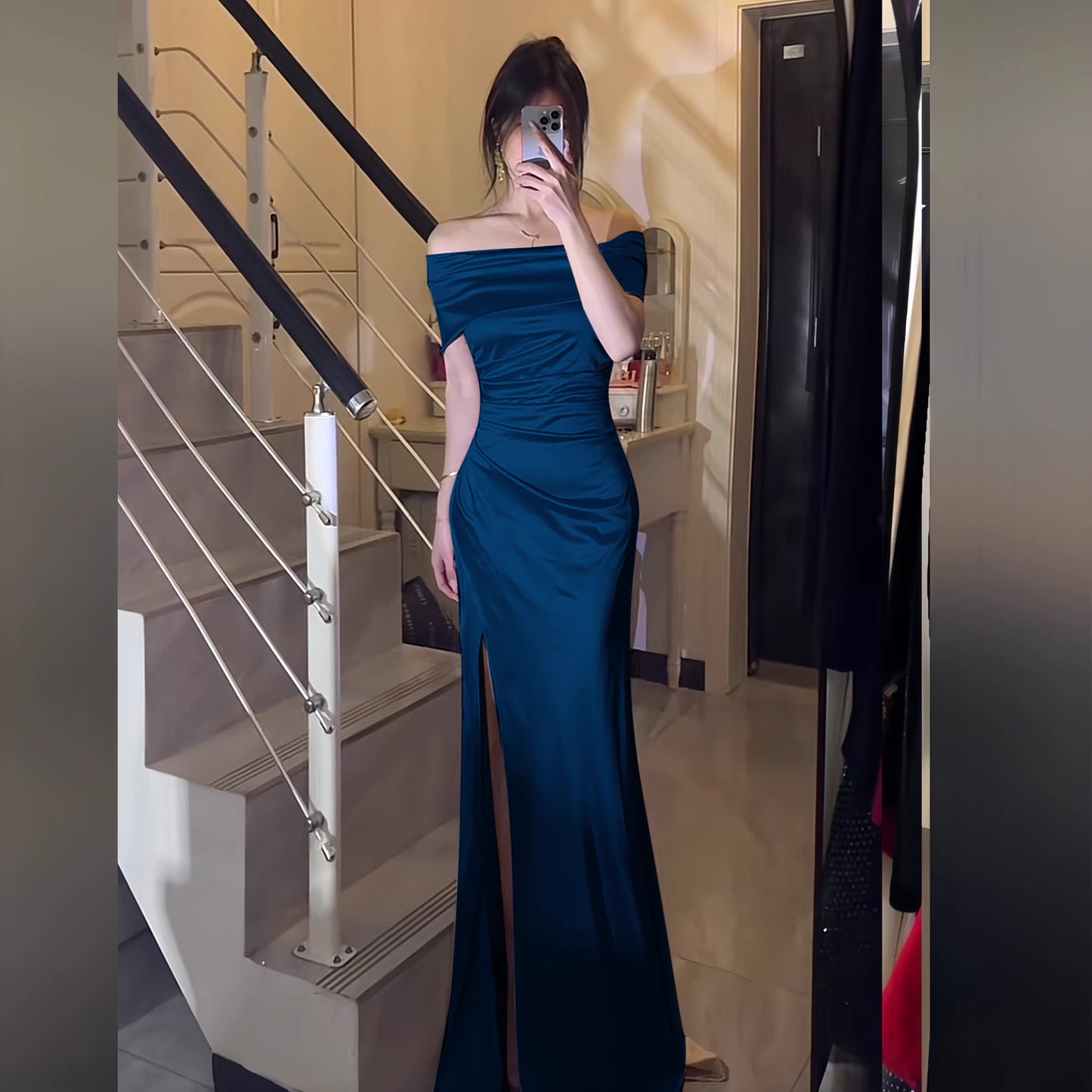 Neues Damenkleid 12000