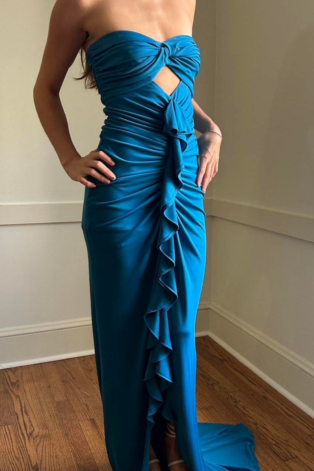 girlhomeshops - NOUVELLE ROBE DE MODE BLEU FONCÉ ÉLÉGANTE ET SIMPLE Gh6331