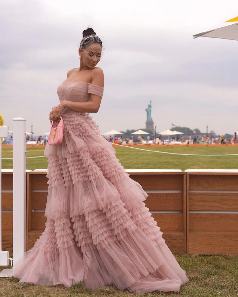 Robe de bal princesse en tulle à volants et épaules dénudées gh2681