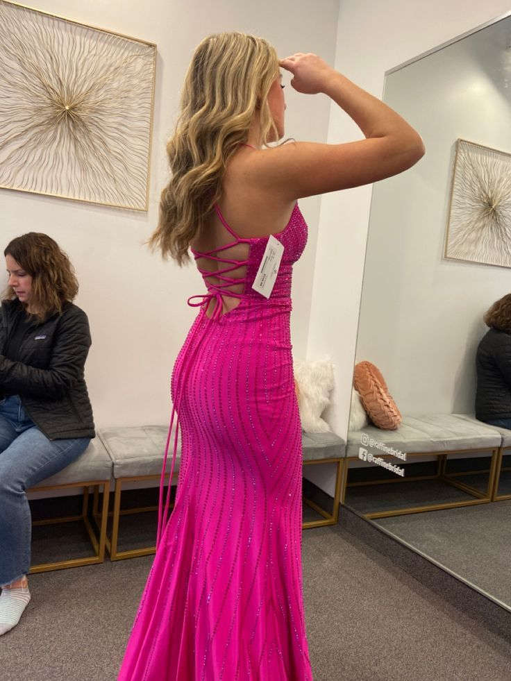 Robe de soirée longue sirène fuchsia à bretelles et fente gh3003