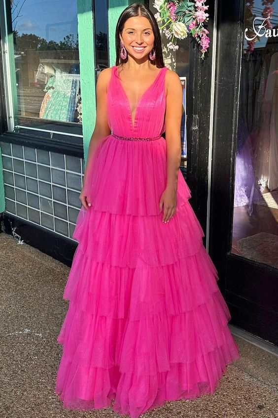 Robe de bal longue en tulle à col en V et taille perlée gh2839