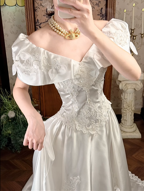 White Satin Vintage Embroidered Fitted Waist Figure‑Flattering Full Flared Skirt Prom Gown, Wedding Dress gh8606