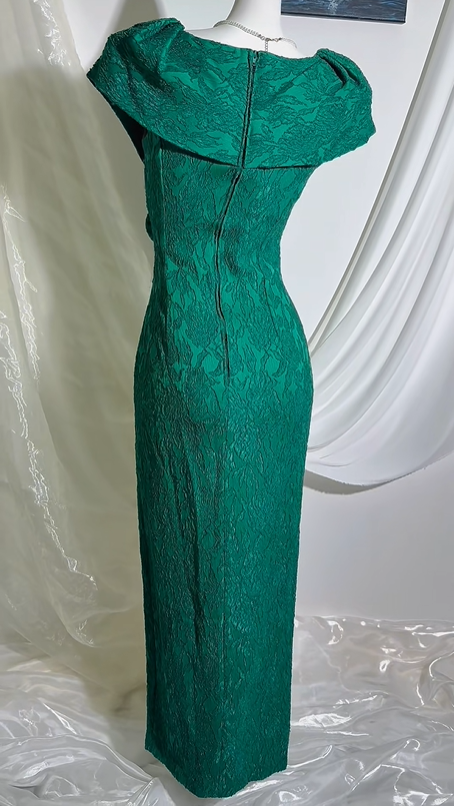 Dark Green Vintage Sexy Prom Gown With Stylized Neckline, Fitted Waist & Slim Fit, Evening Party Dress gh8555