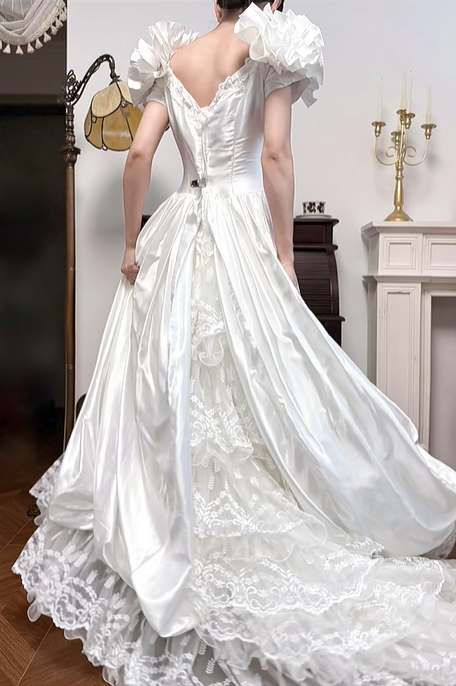 Ivory Vintage 3D Floral Puff‑Shoulder Satin Ball Gown Wedding Dress gh8746