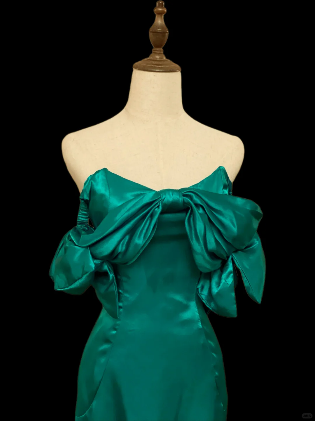 Peacock Green Satin Off‑the‑Shoulder Midi Evening Gown, Large Bow Detail, Fitted Sheath Silhouette, Formal Cocktail Prom Dress gh8905