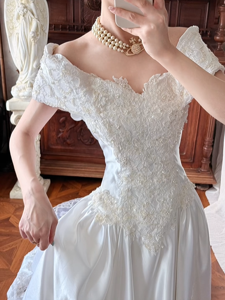 Ivory Satin Vintage Heart Off‑the‑Shoulder Cap Sleeve Heavy Beaded Lace Appliqué Fitted Waist Ball Gown With Pockets, Long Wedding Prom Dress gh8626