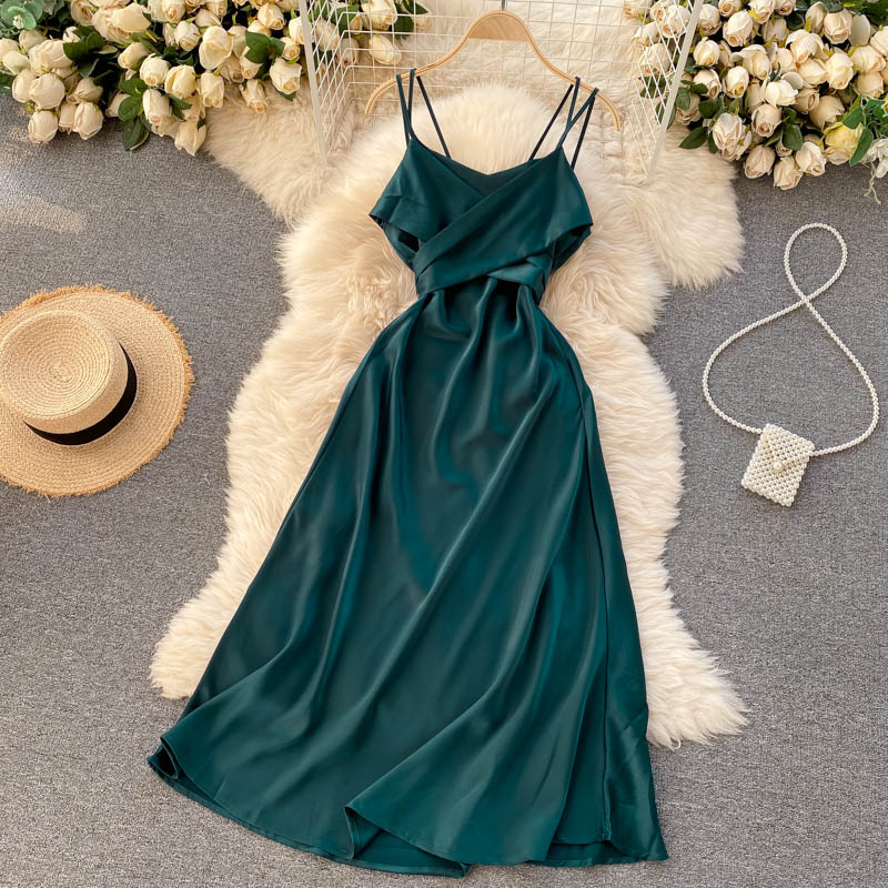 Süßes kurzes A-Linien-Kleid aus Satin Modekleid 10944