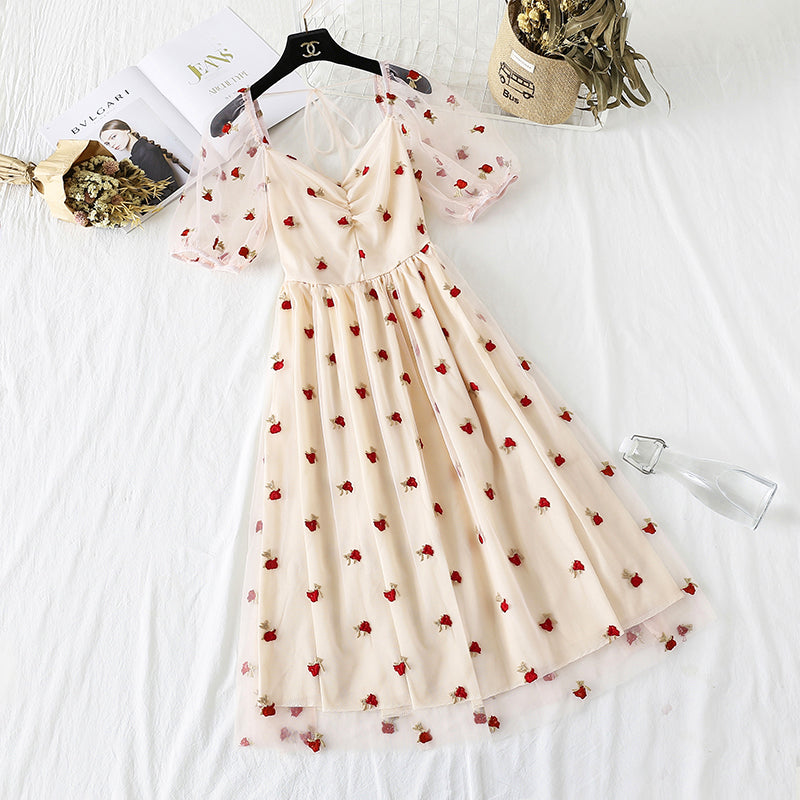 Robe super féerique en maille brodée 4312