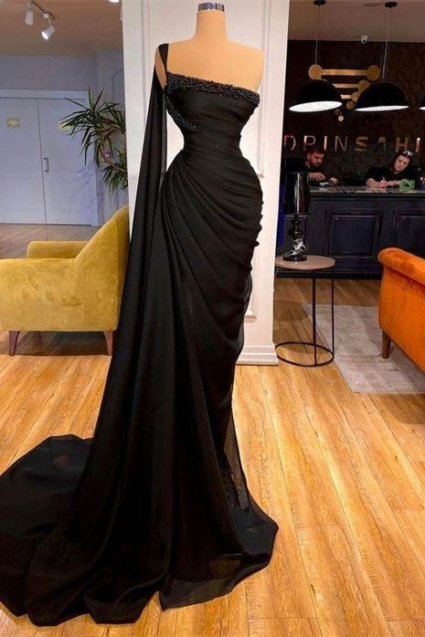 Robe de bal sirène noire à volants avec perles gh669