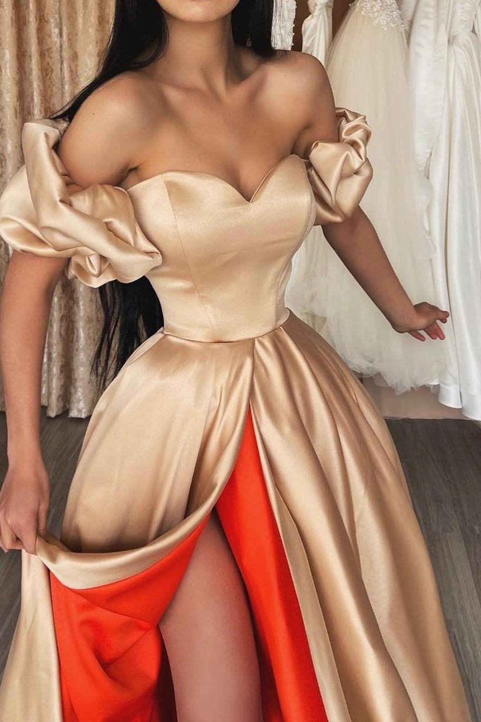 Robe de bal longue à épaules dénudées et décolleté en cœur avec fente gh756