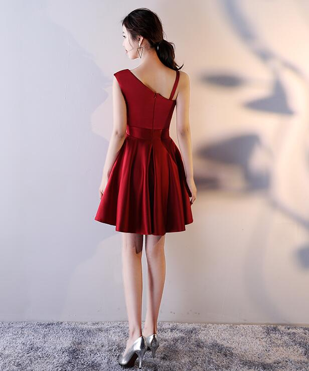 Belle mini robe de soirée asymétrique en satin rouge foncé, robe de soirée rouge vin gh424