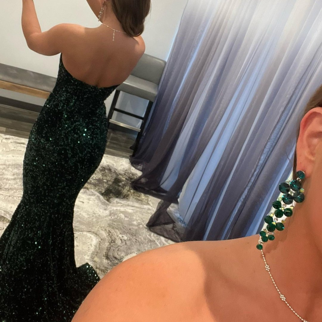 Dunkelgrünes, langes Meerjungfrau-Abschlussballkleid mit V-Ausschnitt und Pailletten gh782