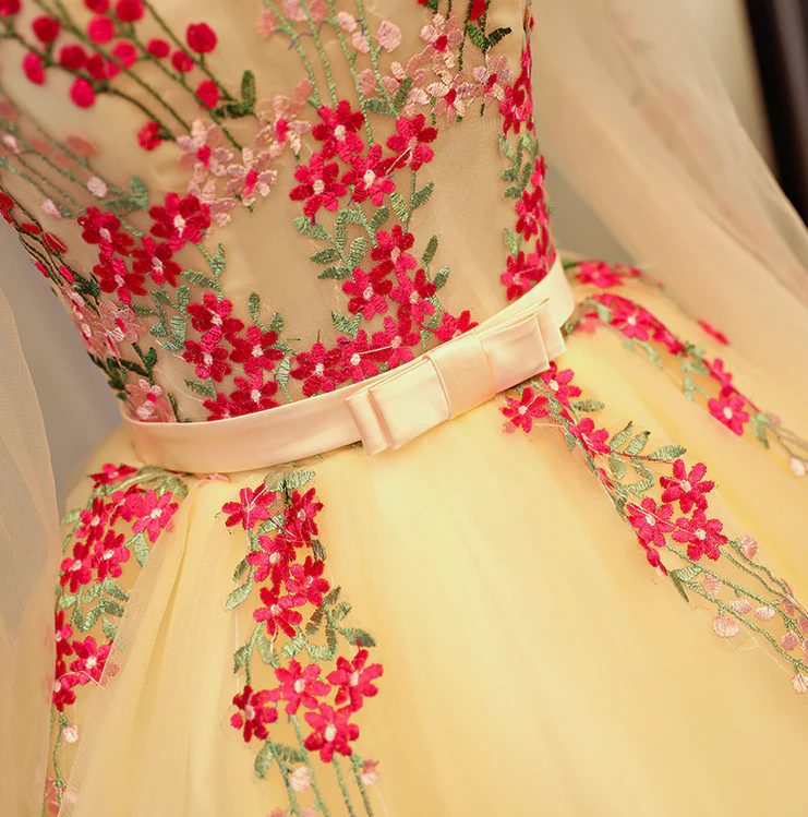 Schönes hellgelbes Quinceanera-Kleid mit langen Ärmeln, Ballkleid-Bonbon-16-Kleid gh287