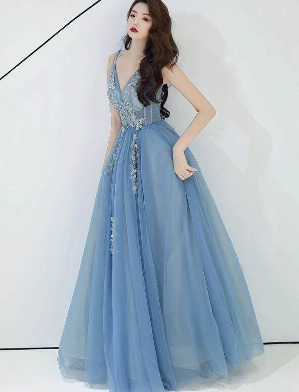 Bezauberndes blaues Tüll-Partykleid mit V-Ausschnitt und Trägern, langes Abschlussballkleid gh373