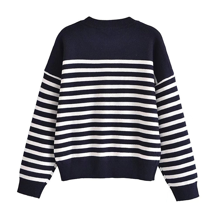 Lockerer gestreifter Pullover mit goldfarbener Brust 7732