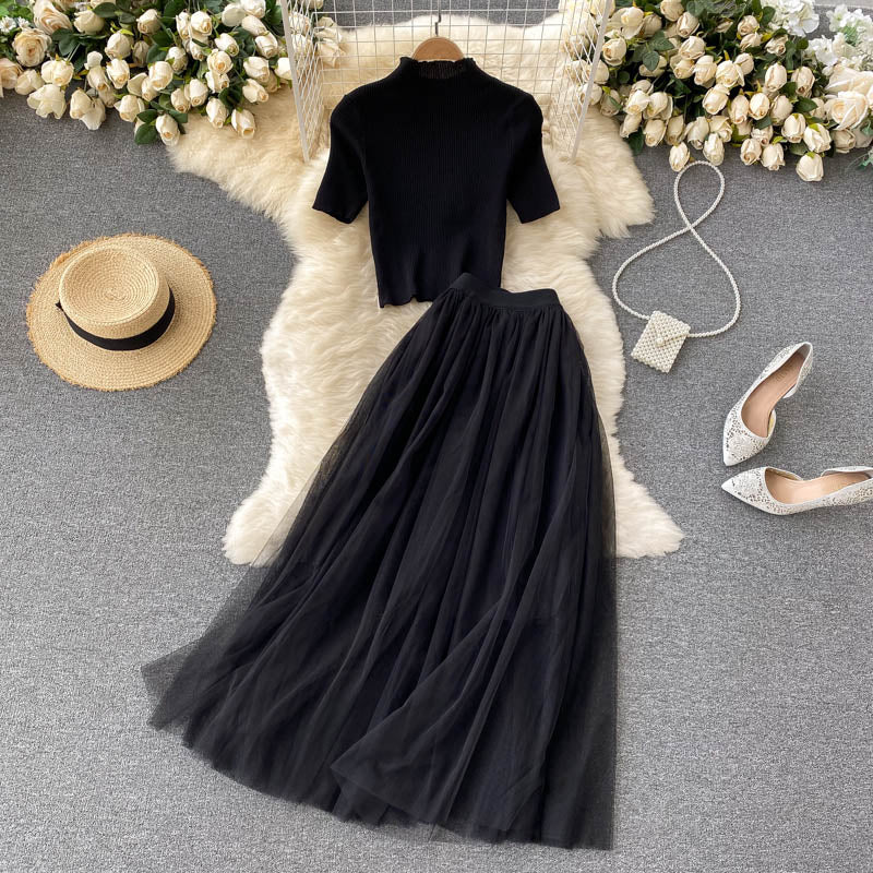 Robe noire deux pièces coupe A robe noire tendance 400