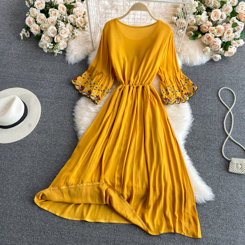 Sweet long-sleeved embroidered dress 607
