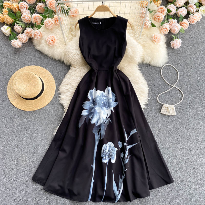 Robe trapèze noire à col rond et à la mode 571