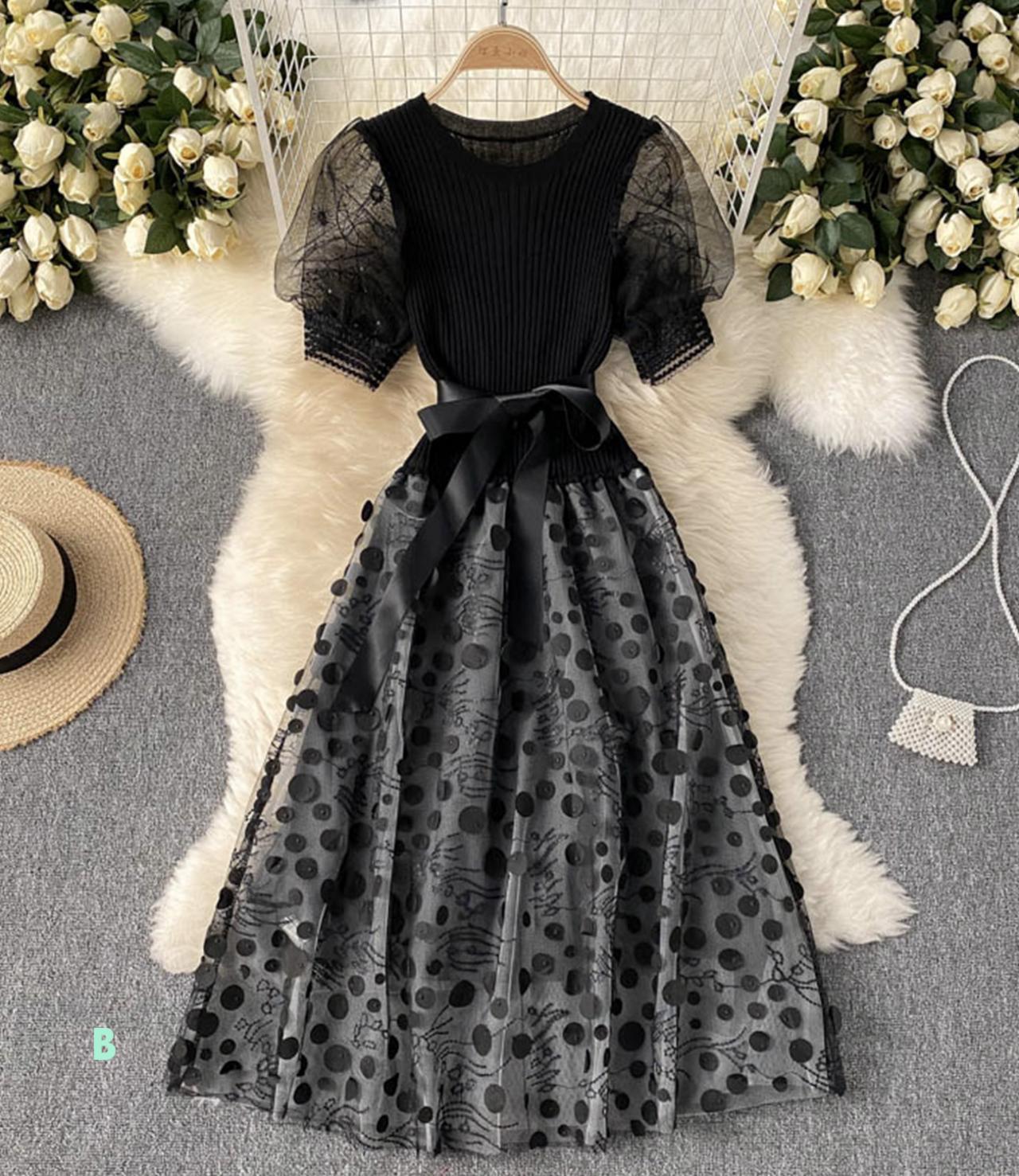 Jolie robe patchwork tricotée 398