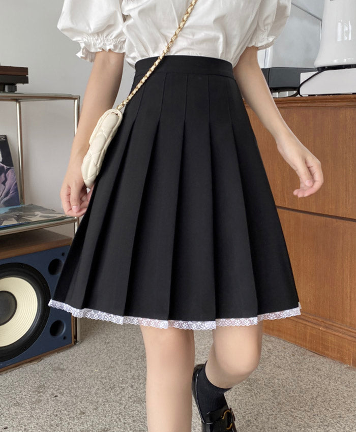 Jupe trapèze en dentelle noire 3495
