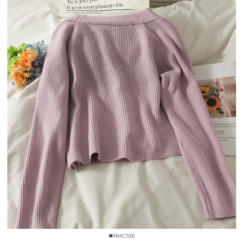 Pull femme neuf cardigan court à deux boutons col bas 1800