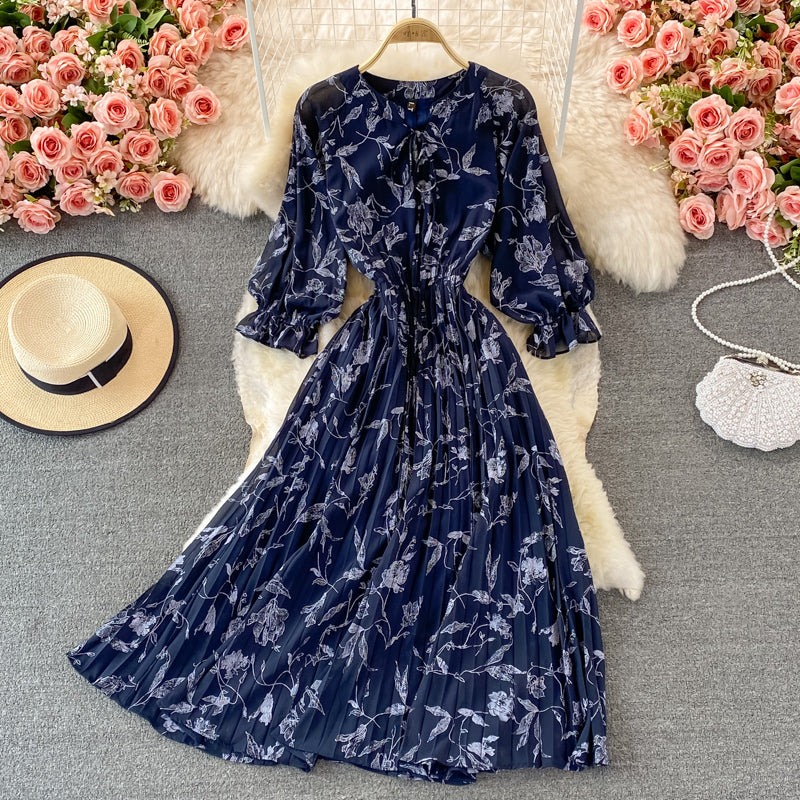 Robe plissée à fleurs en mousseline à col rond 3364